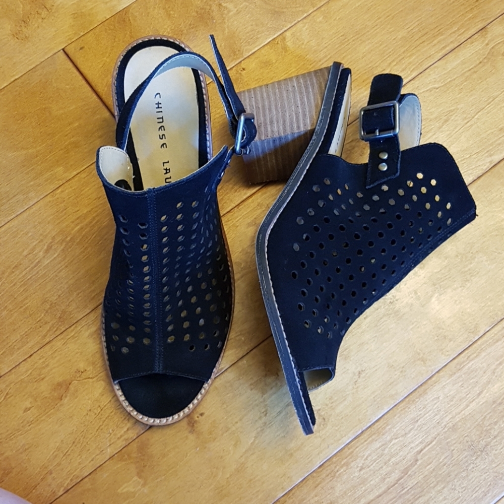 Chinese Laundry Peeptoe Black Sandals size 8